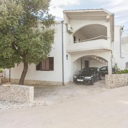 Apartment Maks